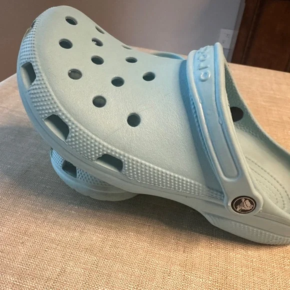 Crocs Classic Clog Light Blue – W11/M9 - Picture 4 of 11